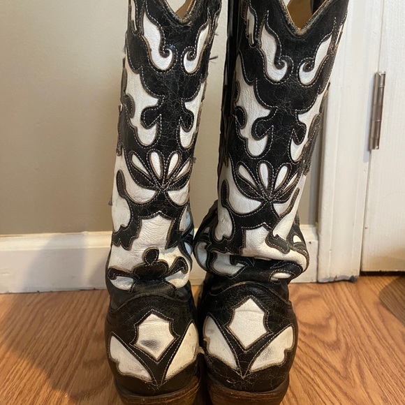 COPY - Corral boots - Picture 2 of 4